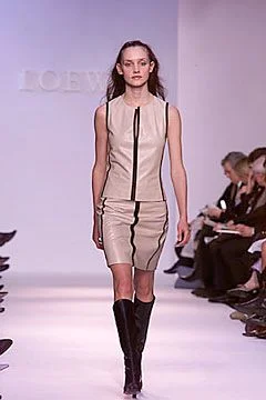 Look 16